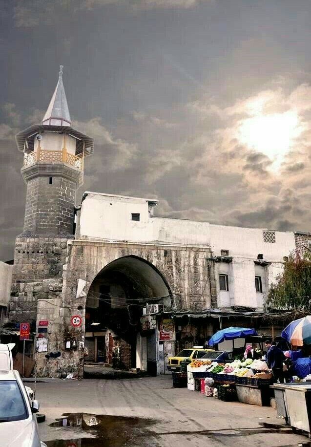 الباب الصغير