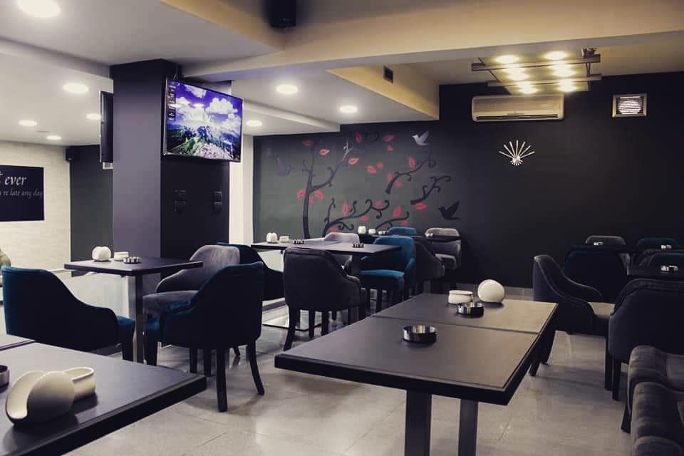 مقهى إكليبس