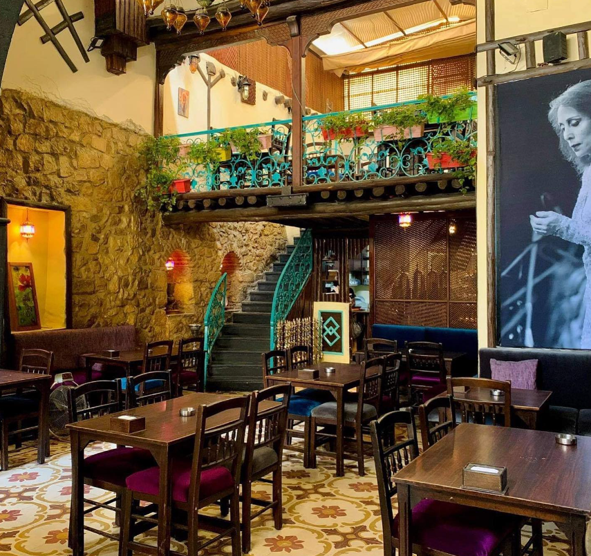 موليا كافيه Trendy Cafés Damascus